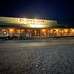 Starstruck Farm - The Chuckwagon at night!