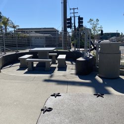 Shipwreck Park - Eating area on La Cresta corner