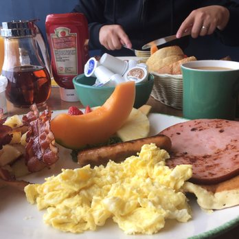 Cora - Special Cora and Jo's Construction - Breakfast & Brunch Near Me - Pierrefonds, Quebec