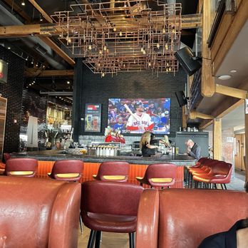Amsterdam BrewHouse - Sox-Jays game over bar! - Breweries Near Me - Toronto, Ontario Amsterdam BrewHouse - Sox-Jays game over bar! - Breweries Near Me - Toronto, Ontario