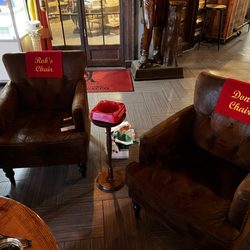 Smitty's Cigar Lounge - The Owner's Box