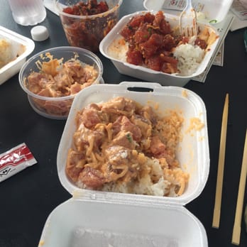 Ono Seafood - The BEST poke I've had so far!!! On point - Seafood Near Me - Honolulu, Hawaii