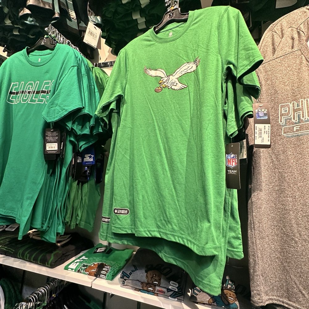 Rally House Jackson Premium Outlets - Sports Wear Near Me - Jackson Township, New Jersey
