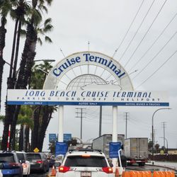 Long Beach Cruise Center - Cruise time!