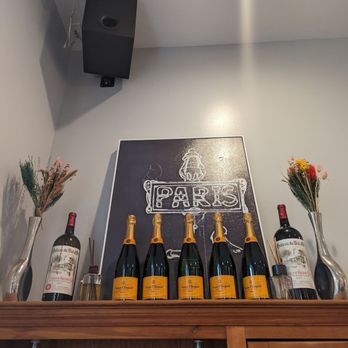 Chez Philippe - My favorite champagne is served here. Veuve Clicqot - French Near Me - Los Gatos, California