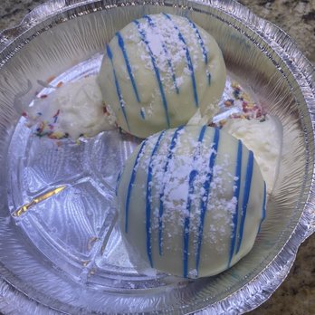 The Parlor Pizza Kitchen - Birthday Cake Truffle - Pizza Near Me - Queens, New York
