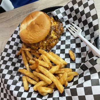 Sliders Burger - Chili cheese burger - Burgers Near Me - San Jose, California Sliders Burger - Chili cheese burger - Burgers Near Me - San Jose, California