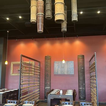 Inchin's Bamboo Garden - Inside - Asian Fusion Near Me - San Jose, California Inchin's Bamboo Garden - Inside - Asian Fusion Near Me - San Jose, California