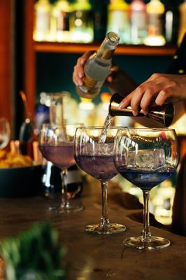 The Gin Library - The Worlds Largest Gin Collection by null
