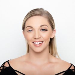 Cherry Lash - MAKEUP LOOK with our most experienced artist