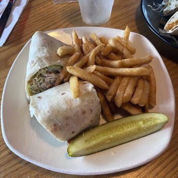 Chatham Squire Restaurant & Tavern - New American Near Me - Chatham, Massachusetts
