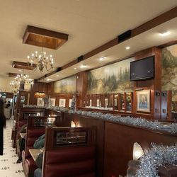 Bright Star Restaurant - Inside dining, old school elegance