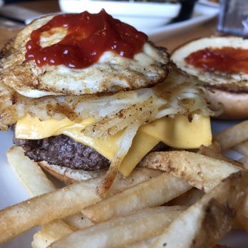 Applebee's Grill + Bar - Brunch Burger! Surprisingly good :) - American Near Me - Bridgewater, New Jersey