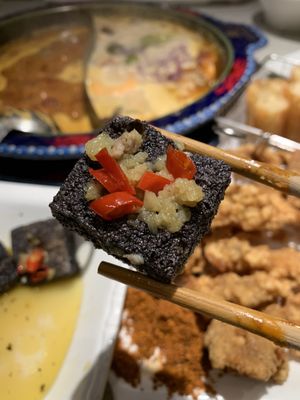Lao Ma Tou Hot Pot 老码头火锅 by null