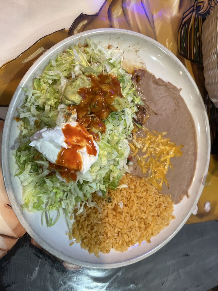 Los Compadres Mexican Restaurant