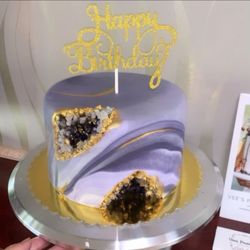 Vee’s Pastries - My beautiful birthday cake