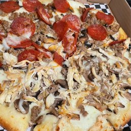 Delicious pizza Delicious pizza
