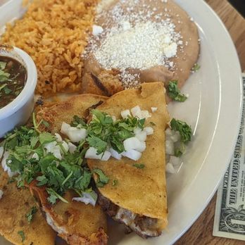 The Tipsy Burro Cantina & Grill - Queso birria tacos - Mexican Near Me - Willows, California