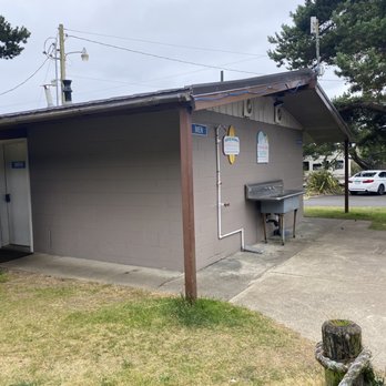 Cape Kiwanda RV Park - Bathrooms - RV Parks Near Me - Pacific City, Oregon Cape Kiwanda RV Park - Bathrooms - RV Parks Near Me - Pacific City, Oregon