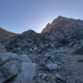 La Quinta Cove Hike - Sunrise - Hiking Near Me - La Quinta, California La Quinta Cove Hike - Sunrise - Hiking Near Me - La Quinta, California