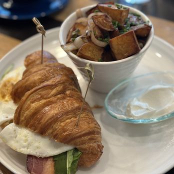 un caffe altamura - Cafes Near Me - Manhattan Beach, California un caffe altamura - Cafes Near Me - Manhattan Beach, California