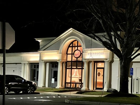 THE SHOPS AT SOMERSET SQUARE - Updated December 2024 - 71 Photos - 140