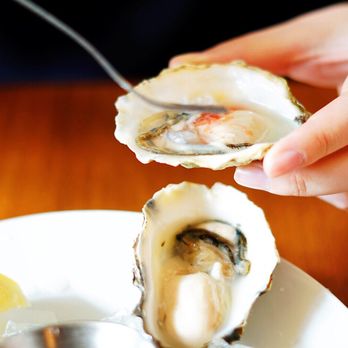Ferris' Burger & Oyster Bar - Seafood Near Me - Victoria, British Columbia Ferris' Burger & Oyster Bar - Seafood Near Me - Victoria, British Columbia