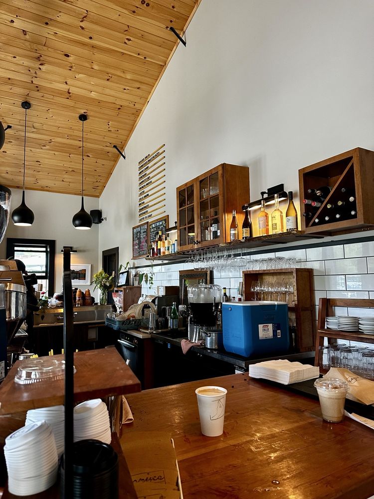Capisce Coffee & Espresso Bar Logo