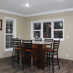 Westbridge Inn & Suites - Clean and Comforable Room at Westbridge Inn & Suites