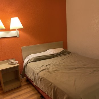 Motel 6 - Thats the blanket they provided me with oh and the actual pillows had nasty stains on them - Hotels Near Me - Hayward, California