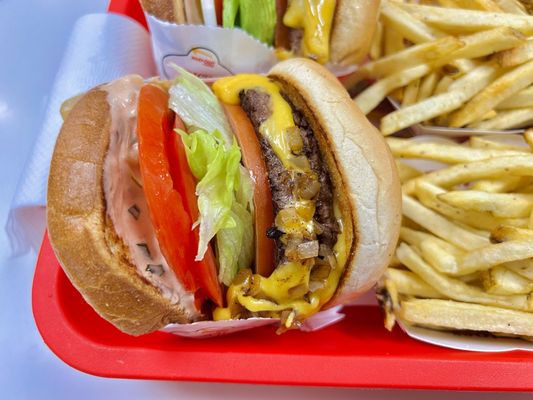 In-N-Out Burger by null