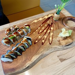 Rolls are fresh and taste great. Excellent presentation.