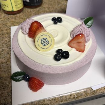 Paris Baguette - Blueberry yogurt cake - Desserts Near Me - Mesa, Arizona