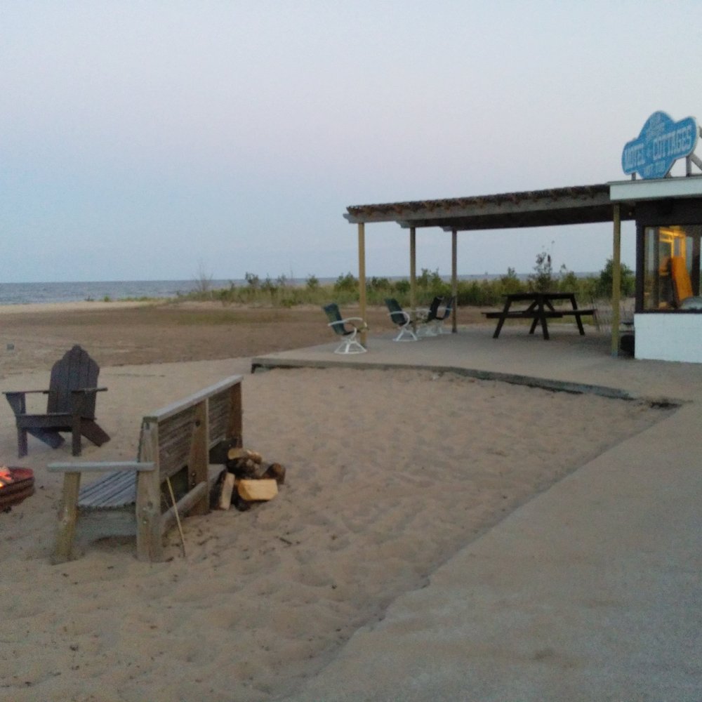 Blue Horizon Court - Game room - Resorts Near Me - Oscoda, Michigan Blue Horizon Court - Game room - Resorts Near Me - Oscoda, Michigan