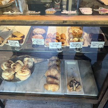 Baked On Maui - Pastry case - New American Near Me - Haiku, Hawaii