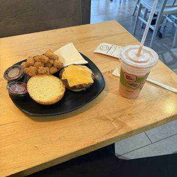 Hansel 'n Griddle - Angus Cheeseburger Tater Tots Strawberry Landslide Smoothie - Sandwiches Near Me - New Brunswick, New Jersey Hansel 'n Griddle - Angus Cheeseburger Tater Tots Strawberry Landslide Smoothie - Sandwiches Near Me - New Brunswick, New Jersey