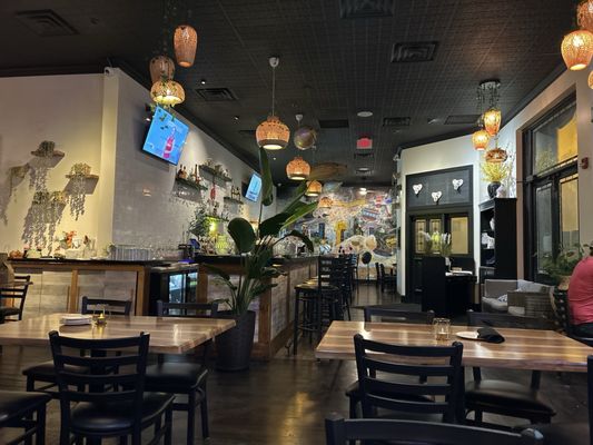 Flamin' Thai & Sushi Northeast by null