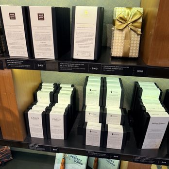 Dandelion Chocolate - Chocolatiers & Shops Near Me - San Francisco, California Dandelion Chocolate - Chocolatiers & Shops Near Me - San Francisco, California