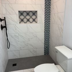 Della Floors