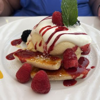 Fluffy Fluffy Dessert Cafe - Desserts Near Me - Orlando, Florida Fluffy Fluffy Dessert Cafe - Desserts Near Me - Orlando, Florida