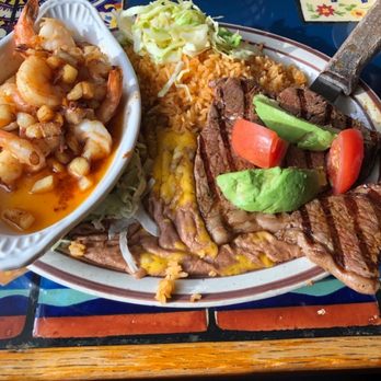 La Carreta of Gresham - Mar Y Tierra - Salad Near Me - Gresham, Oregon