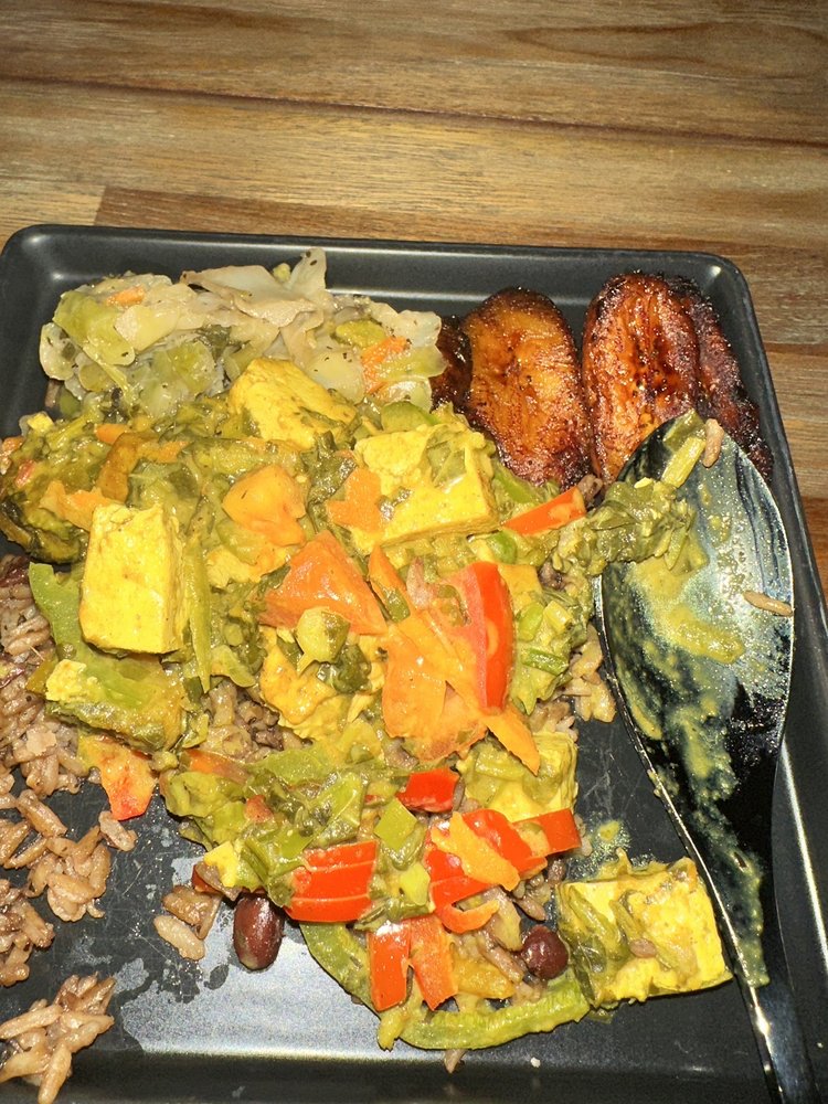 CHEF ROSE JAMAICAN CUISINE 74 Photos & 68 Reviews 8308 W Oakland