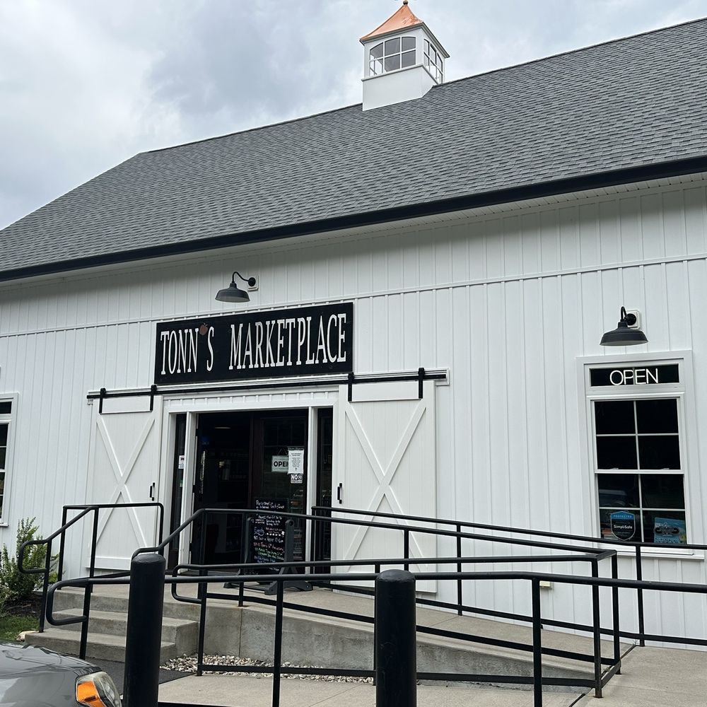 Tonn's Marketplace - Farms Near Me - Burlington, Connecticut Tonn's Marketplace - Farms Near Me - Burlington, Connecticut