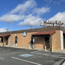 Acorn Hill Animal Hospital - Outside of building