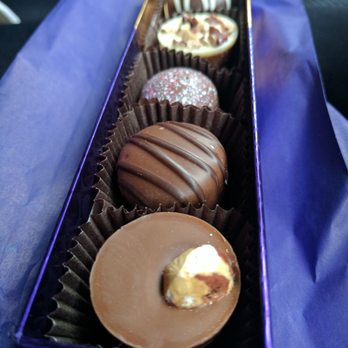 Purdys Chocolatier - Chocolatiers & Shops Near Me - Toronto, Ontario