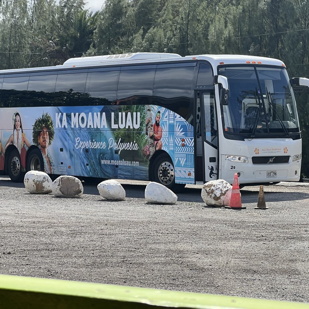 Aloha Hawaii Tours - Bus Tours Near Me - Honolulu, Hawaii Aloha Hawaii Tours - Bus Tours Near Me - Honolulu, Hawaii