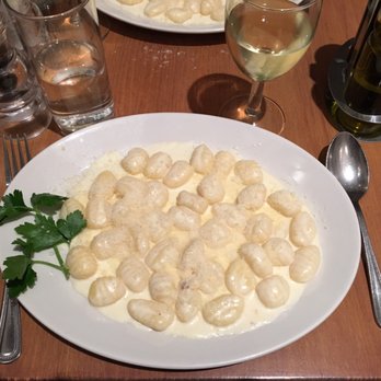Il Posto - Gnocchi - Italian Near Me - London, XGL Il Posto - Gnocchi - Italian Near Me - London, XGL