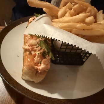 Golden HOF - Lobster roll with fries - Korean Near Me - New York, New York Golden HOF - Lobster roll with fries - Korean Near Me - New York, New York