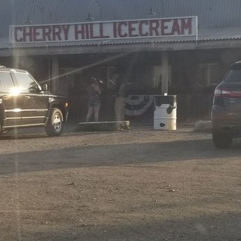 Cherry Hill Ice Cream - Ice Cream & Frozen Yogurt Near Me - Lunenburg, Massachusetts