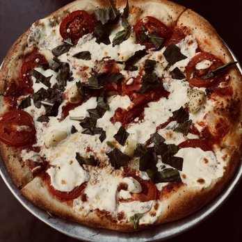 Yard House - Margherita Pizza - New American Near Me - Carlsbad, California